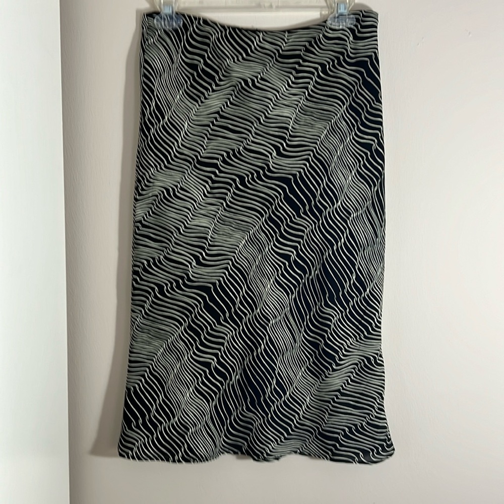 Reversible skirt